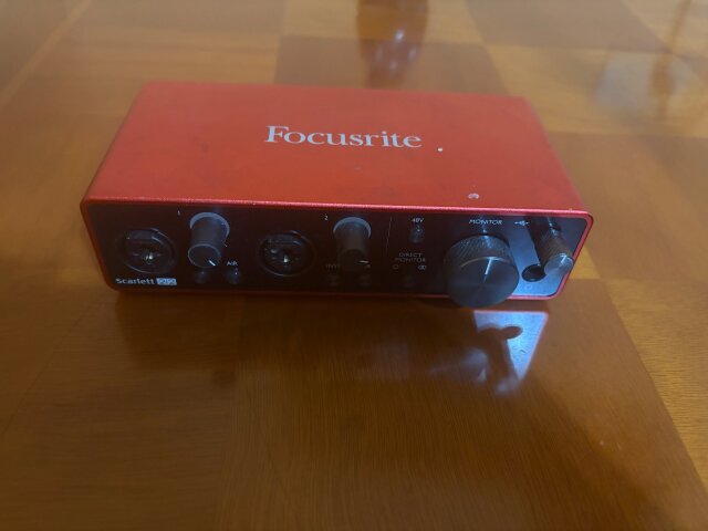 Focusrite Midi Interface