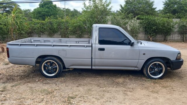 1995 Toyota Hilux Pickup