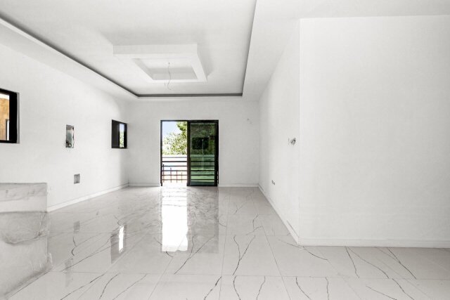 2-Bedroom Apartment - 5 Minutes From Manor Park