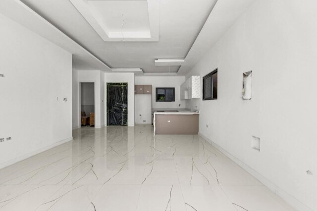 2-Bedroom Apartment - 5 Minutes From Manor Park