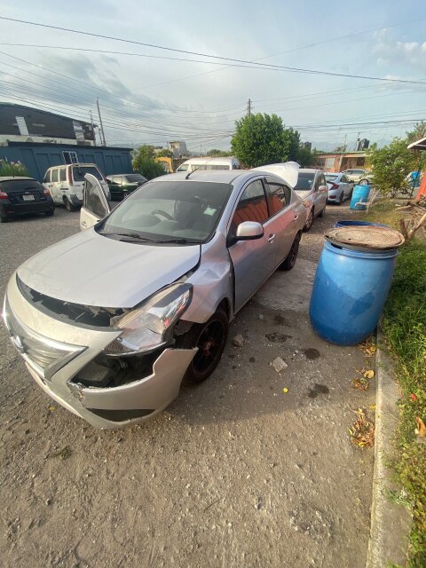 2016 Nissan Latio
