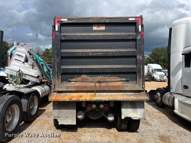 2020 Peterbilt 389 Dump Truck