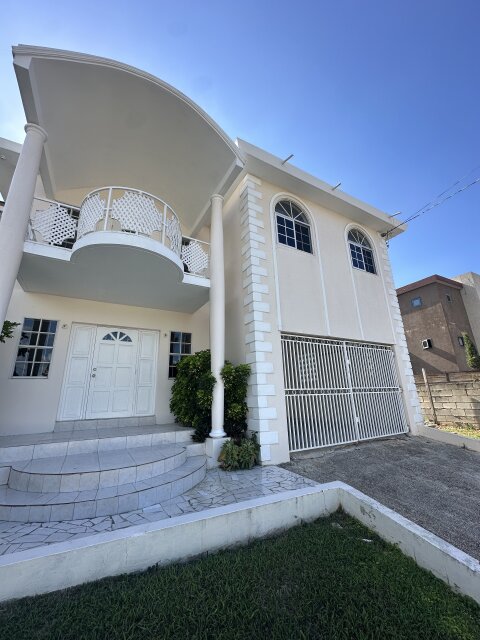 Stunning 4 Bedrooms with City & Ocean Views! Apartments Montego Bay