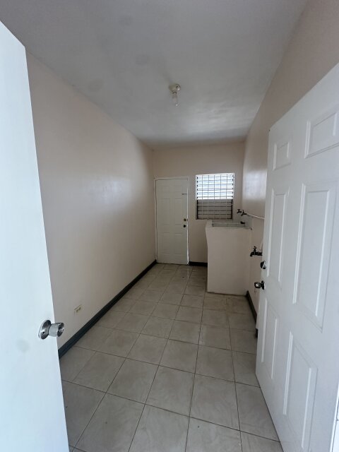Stunning 4 Bedrooms with City & Ocean Views!