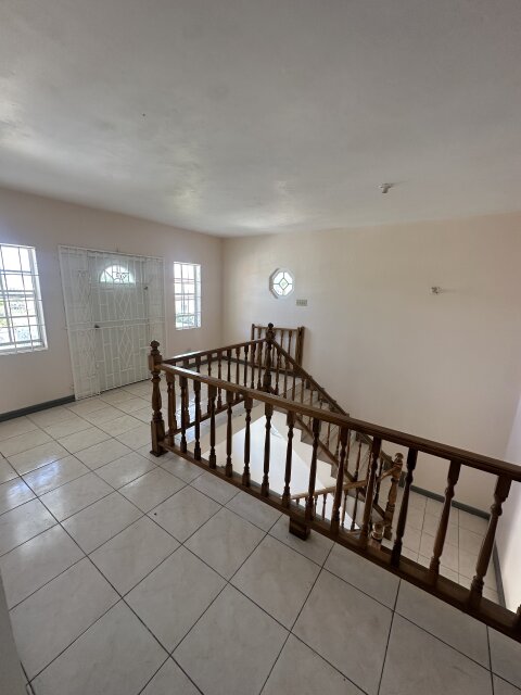 Stunning 4 Bedrooms with City & Ocean Views!