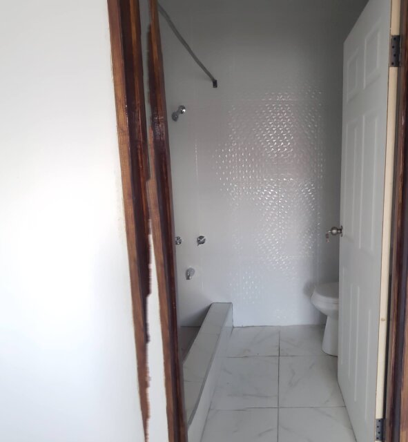 3 Bedrooms Apartment