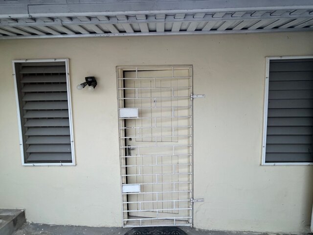 2 Bedroom, 1 Bathroom Apartments Mona Heights