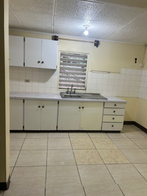 2 Bedroom, 1 Bathroom