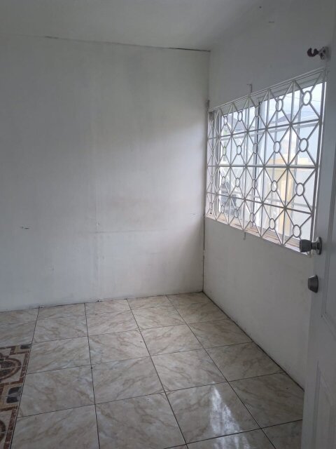 BOGUE VILLAGE STUDIO & 1 BEDROOM (SHARED UTILITY)