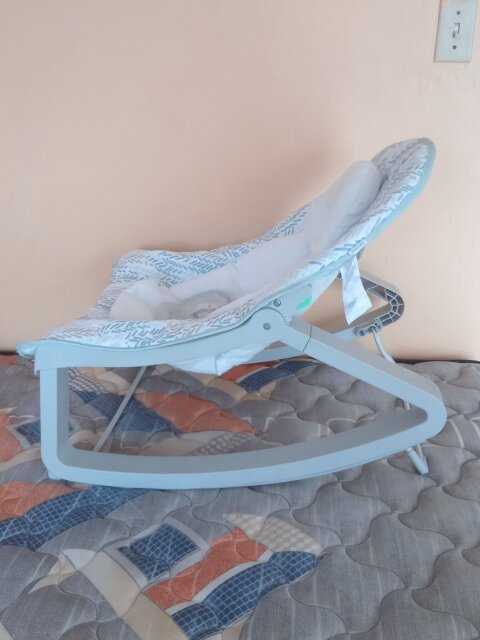 Vibrating Baby Rocker Chair