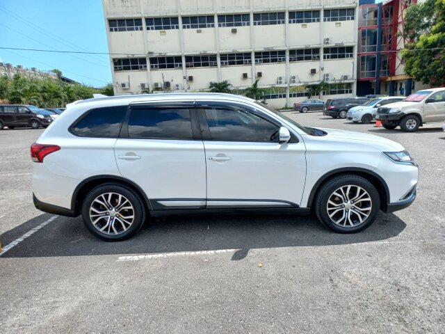2019 Mitsubishi Outlander