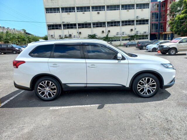 2019 Mitsubishi Outlander