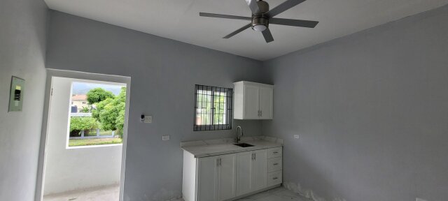 1 Bedroom Apartment Mona Apartments Mona, Kingston 6
