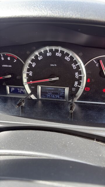 2016 Toyota Hiace Commuter