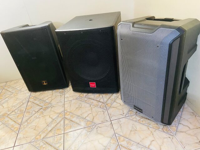 2 Bluetooth Speaker Box And A Base Box Audio Portmore
