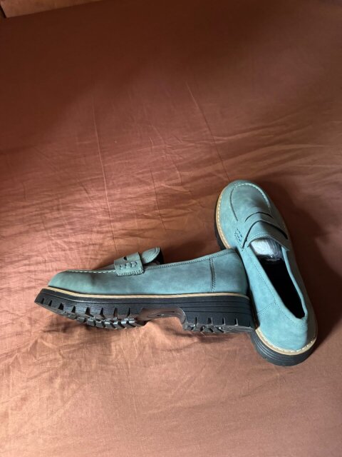 CLARKS GIRL SHOES