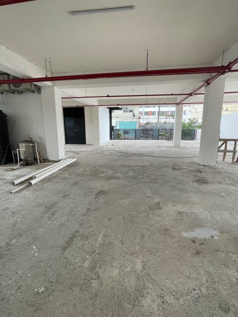 COMMERCIAL SPACE FOR RENT