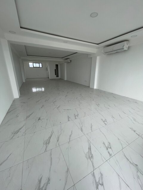 COMMERCIAL SPACE FOR RENT