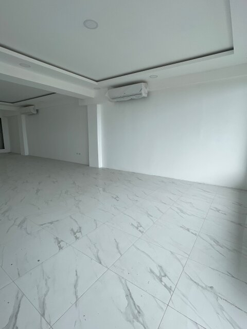 COMMERCIAL SPACE FOR RENT