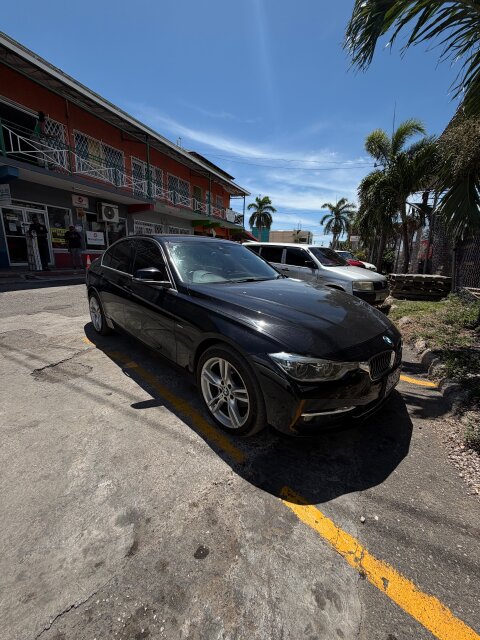 2016 BMW 320i
