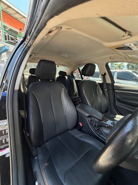 2016 BMW 320i