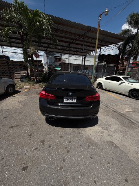 2016 BMW 320i