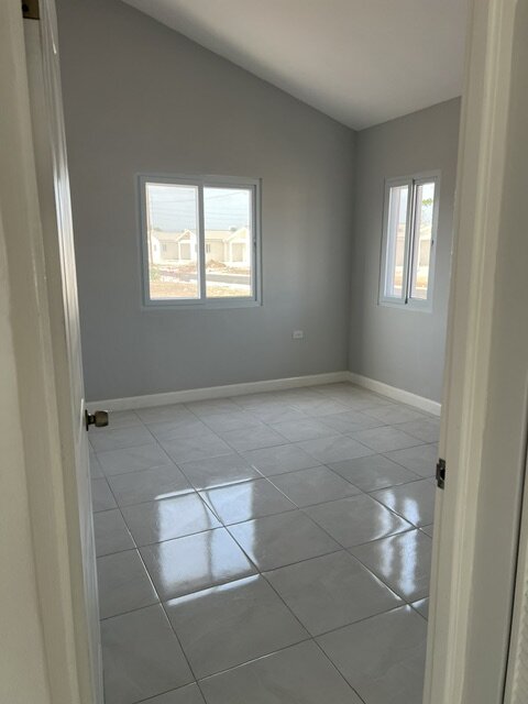 2 Bedroom In Old Harbour - Whim Estate
