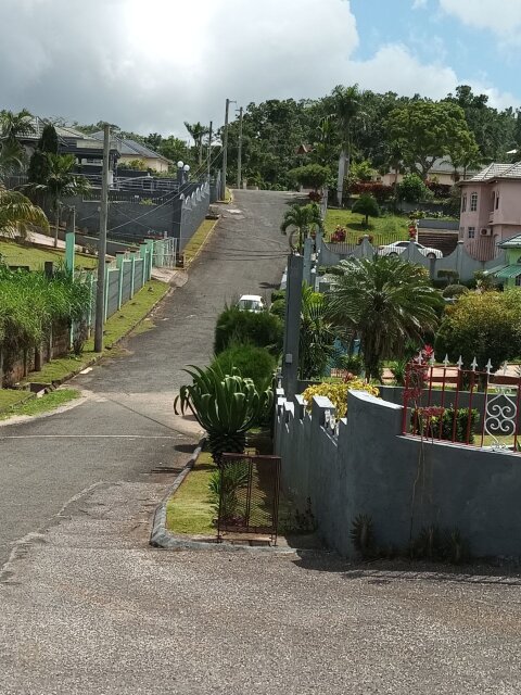 5 Bedrooms House For Sale, Mandeville