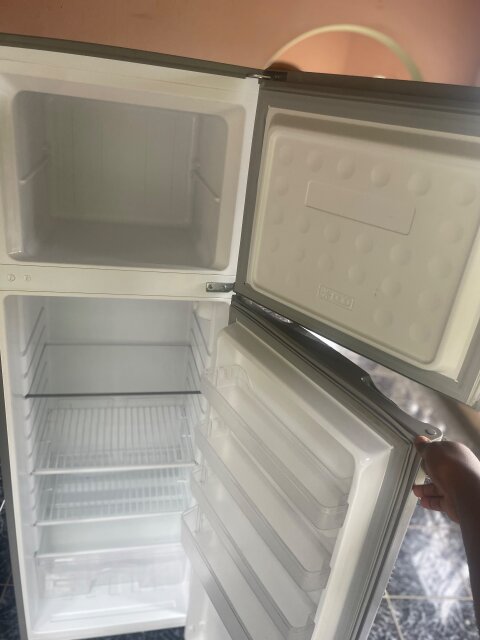 BlackPoint 9Cubic Fridge For Sale - Good Condition Refrigerators Spanish Town