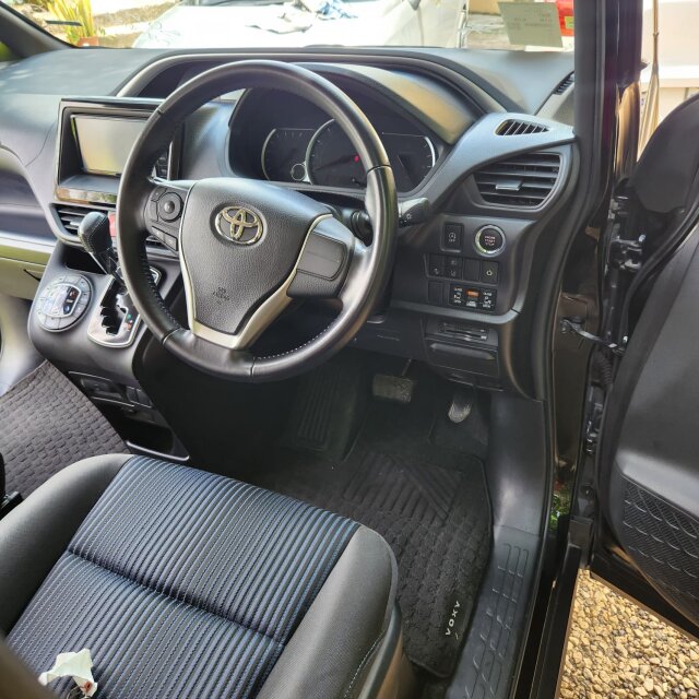 2016 Voxy