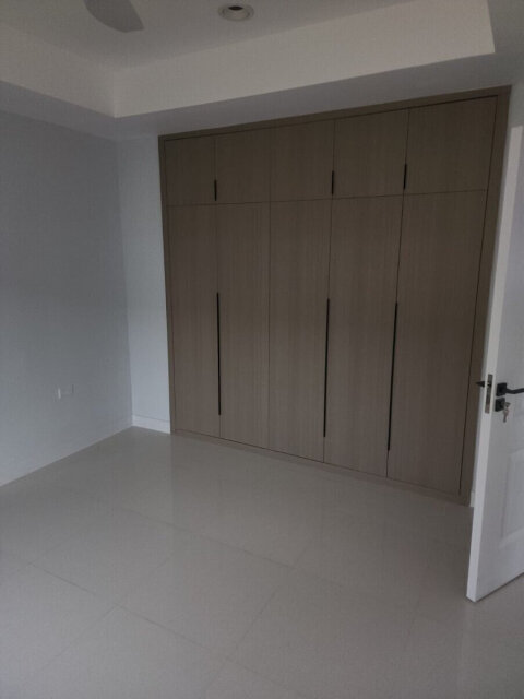 2 Bed 2 Bath At The Prestigious Oak Estate