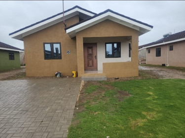 2 Bedroom  Houses Portmore