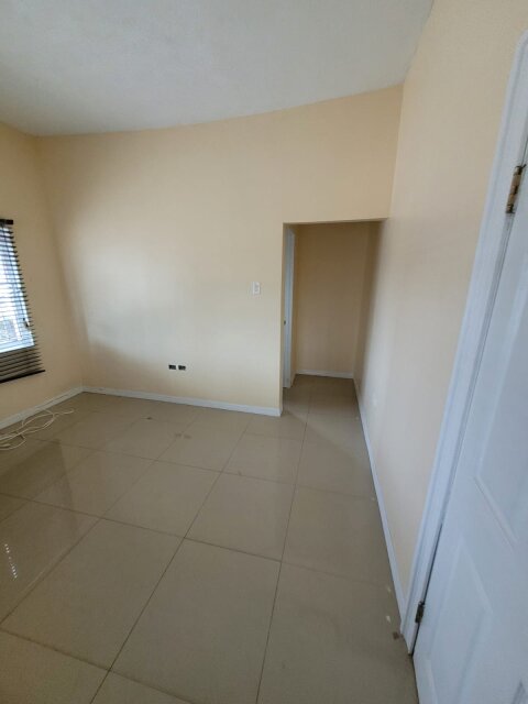 Welcome to Your 3 Bedrooms Dream Home!