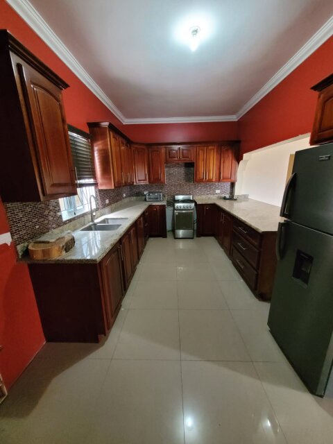Welcome to Your 3 Bedrooms Dream Home!