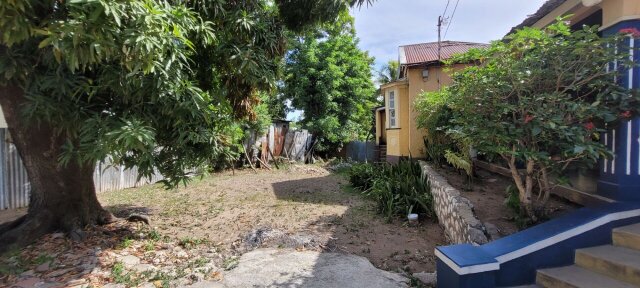 5 Bedrm House On Half Acre Lot