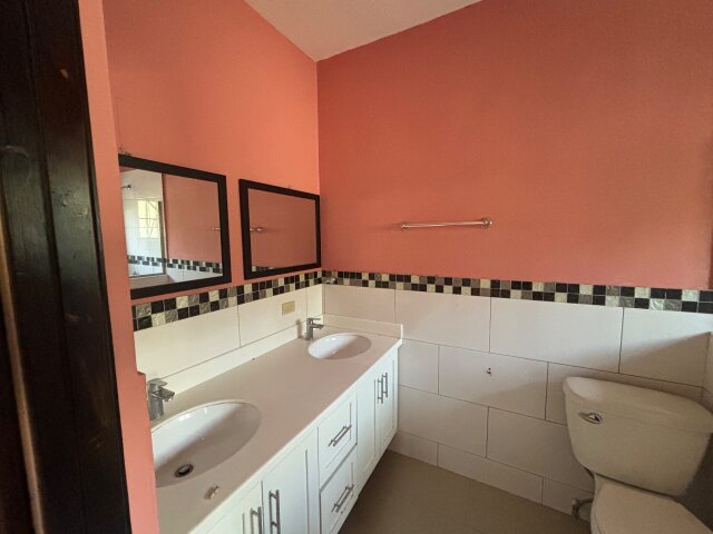 2 Bed 2 Bath Apartment Meadowbrook
