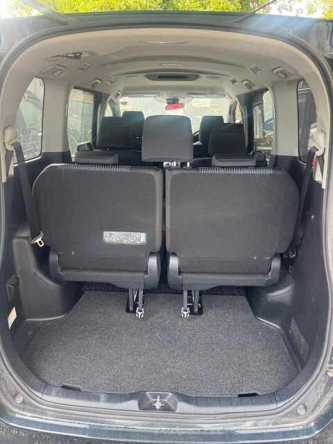 Toyota Voxy 2017 For Sale Newly Imported.!!!