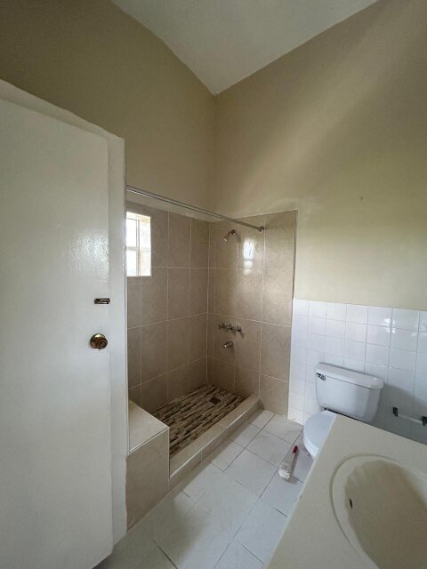2 Bedroom Apartment For Rent - Mandeville