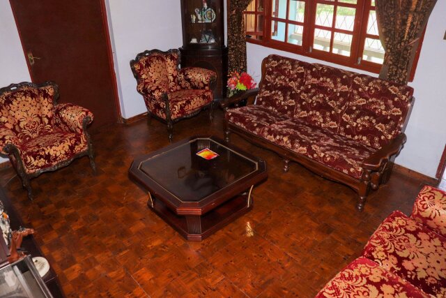4 Bedroom Bungalow For Sale - Williamsfield