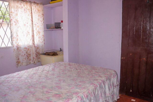 4 Bedroom Bungalow For Sale - Williamsfield