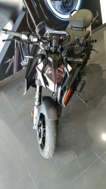 2026 KTM Duke 390 Gen 3 (399cc) – Like New, Fully