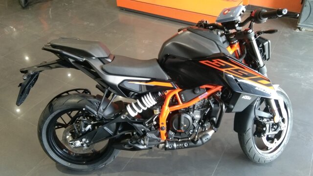 2026 KTM Duke 390 Gen 3 (399cc) – Like New, Fully Bikes Montego Bay