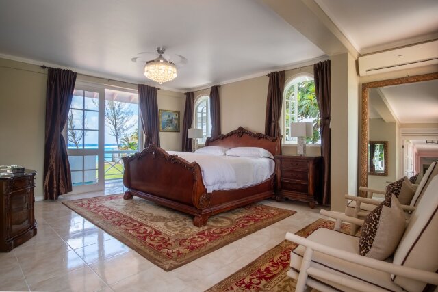 Edgewater Beach Villa - Oceanfront Property