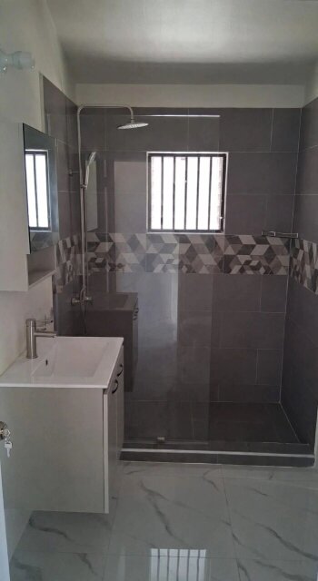 2 BEDROOM HOUSE FOR RENT