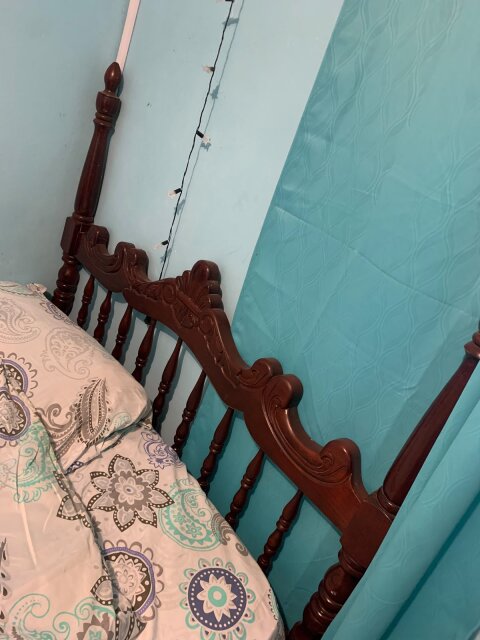 QUEEN-SIZE BED HEAD & BED BASE FOR SALE ?️ Beds Kingston
