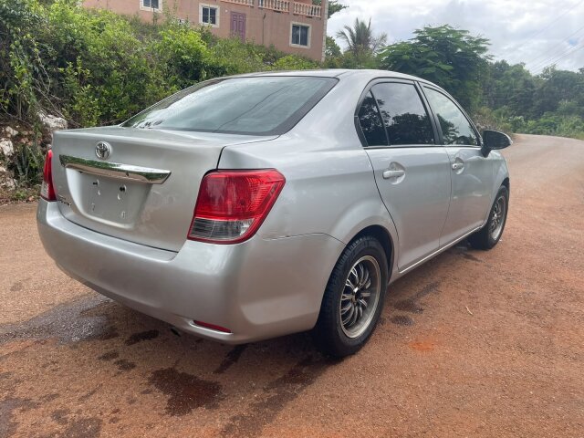 2012 Toyota Axio