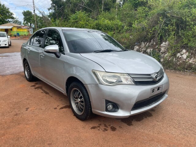 2012 Toyota Axio