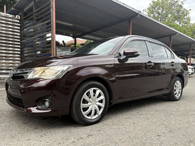 2015 Toyota Axio