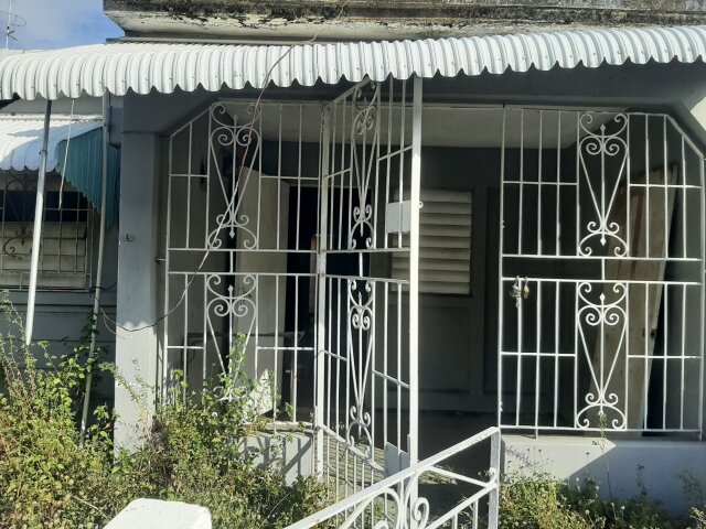 Fixer Upper - 2 Bedroom For Sale (CASH PURCHASE ON Houses Waterford, Portmore