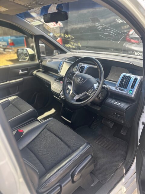2014 Honda Stepwagon